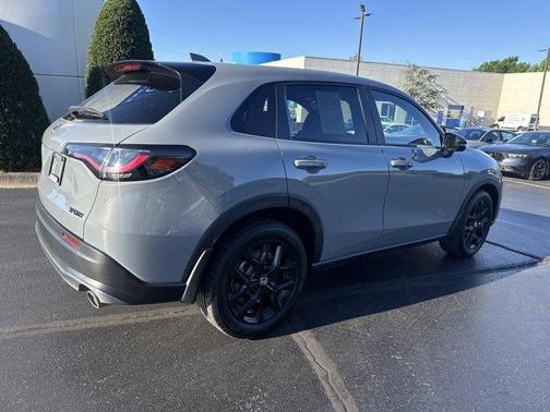 Urban Gray Pearl 2024 Honda HR-V Sport