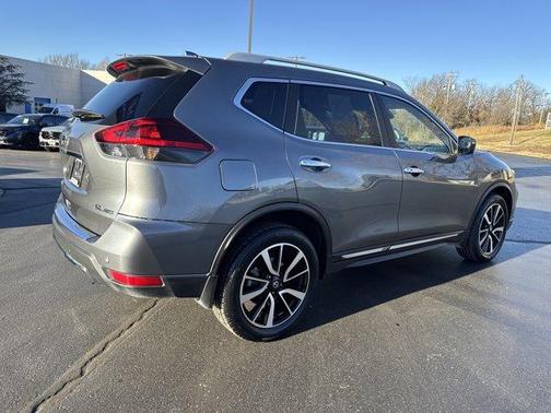 2020 Nissan Rogue SL