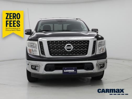 Black 2018 Nissan Titan SV