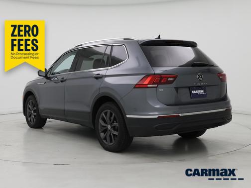 Gray 2023 Volkswagen Tiguan SE