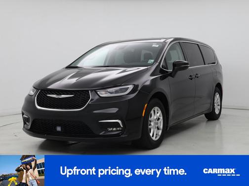 Black 2023 Chrysler Pacifica Touring L
