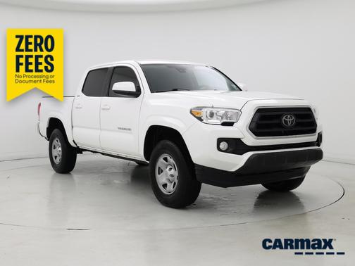 White 2022 Toyota Tacoma SR5