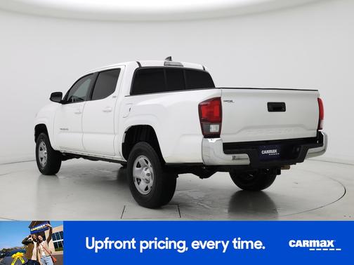White 2022 Toyota Tacoma SR5