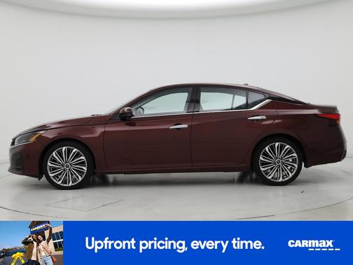 Red 2023 Nissan Altima SL