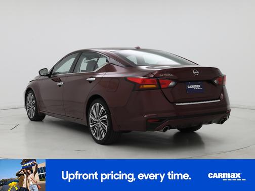 Red 2023 Nissan Altima SL