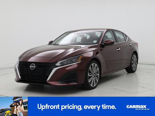 Red 2023 Nissan Altima SL