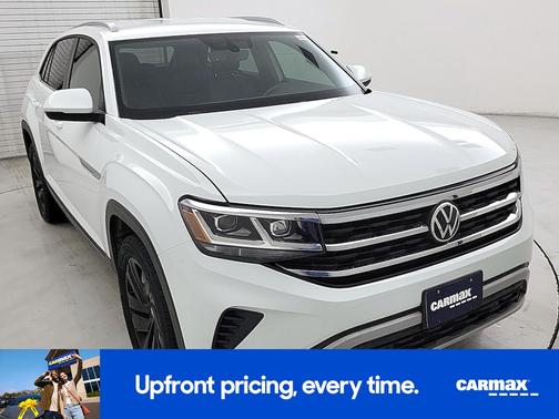 2022 Volkswagen Atlas Cross Sport SE w/Tech