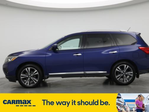 2017 Nissan Pathfinder Platinum