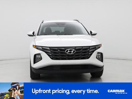 White 2024 Hyundai TUCSON SEL