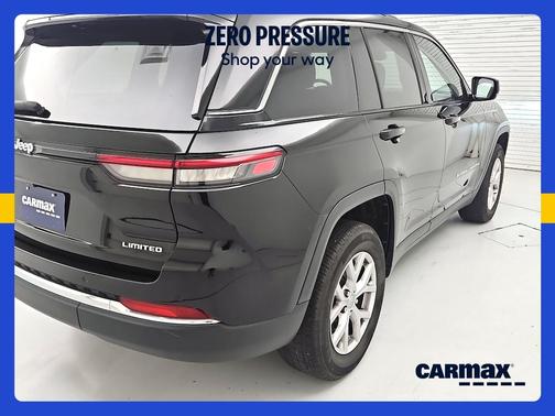 Black 2022 Jeep Grand Cherokee Limited