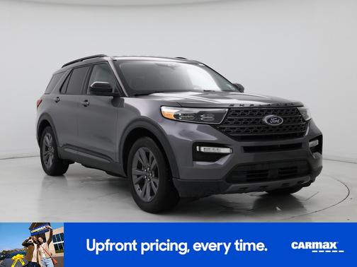 Gray 2022 Ford Explorer XLT