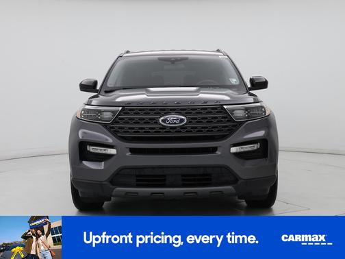 Gray 2022 Ford Explorer XLT