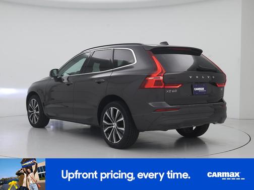 2022 Volvo XC60 B5 Momentum