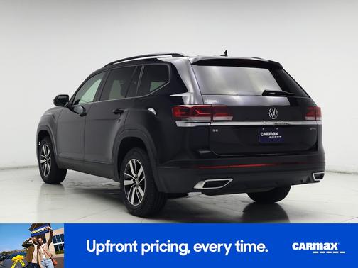 Black 2022 Volkswagen Atlas SE