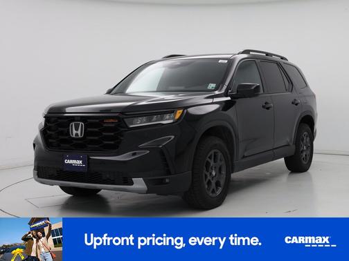 Black 2025 Honda Pilot Trailsport
