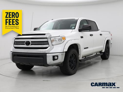 White 2016 Toyota Tundra SR5