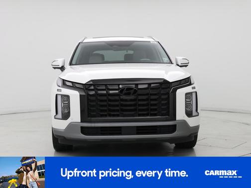 White 2023 Hyundai PALISADE Limited