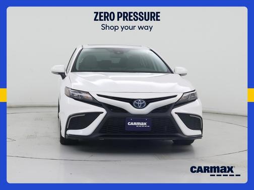 White 2023 Toyota Camry Hybrid SE
