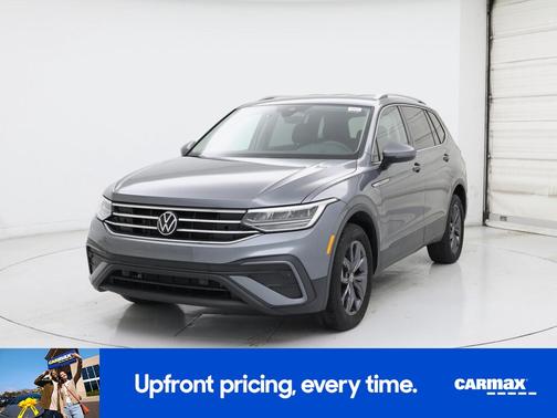 Gray 2023 Volkswagen Tiguan SE