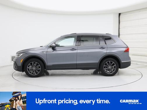 Gray 2023 Volkswagen Tiguan SE