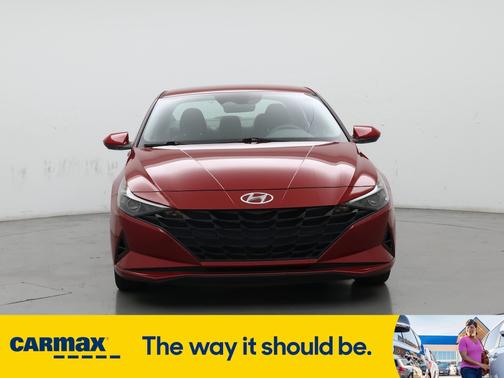 2022 Hyundai ELANTRA SE