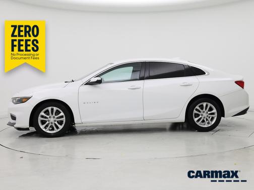 White 2018 Chevrolet Malibu LT