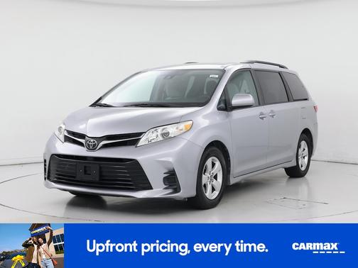 2018 Toyota Sienna LE