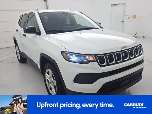 White 2023 Jeep Compass Sport