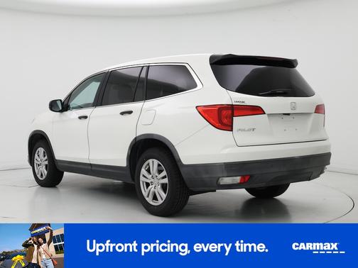 White 2016 Honda Pilot LX