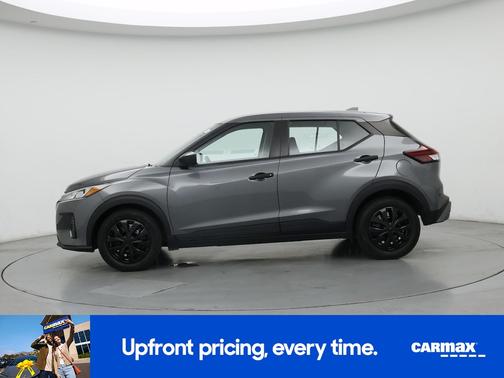 Gray 2024 Nissan Kicks S