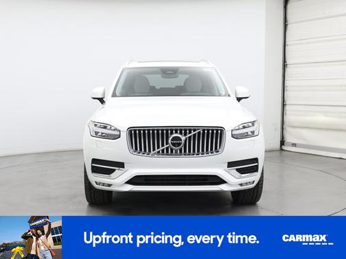 White 2024 Volvo XC90 B5 Plus Bright Theme