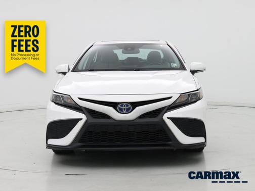 White 2021 Toyota Camry Hybrid SE