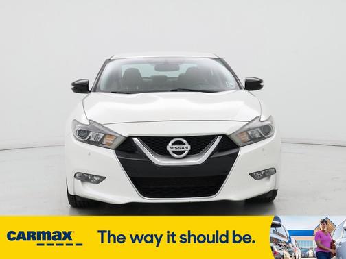 2016 Nissan Maxima SR