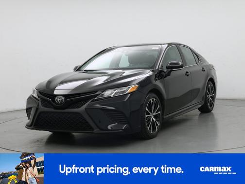 Black 2020 Toyota Camry SE