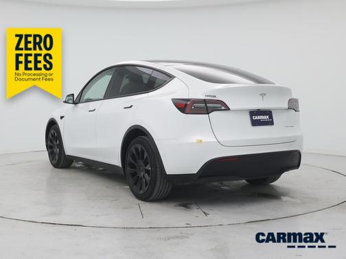 White 2023 Tesla Model Y Long Range