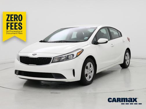 White 2018 Kia Forte LX
