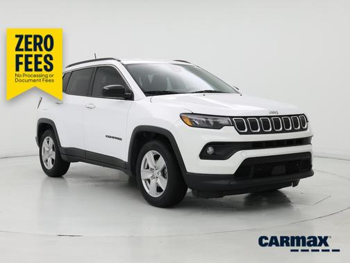 White 2022 Jeep Compass Latitude