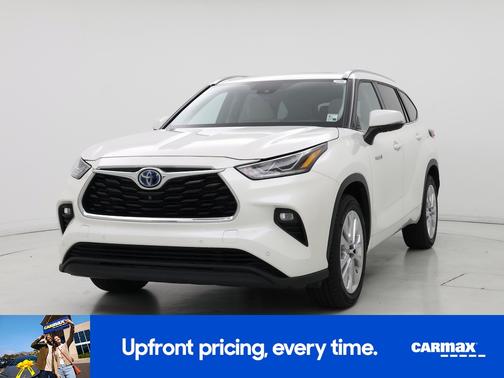 White 2021 Toyota Highlander Hybrid Limited