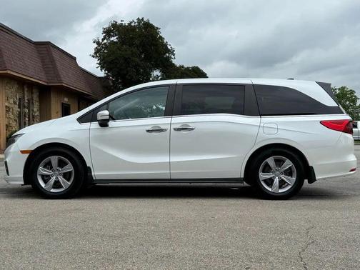 Platinum White Pearl 2020 Honda Odyssey EX-L