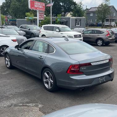 2018 Volvo S90 T5 Momentum