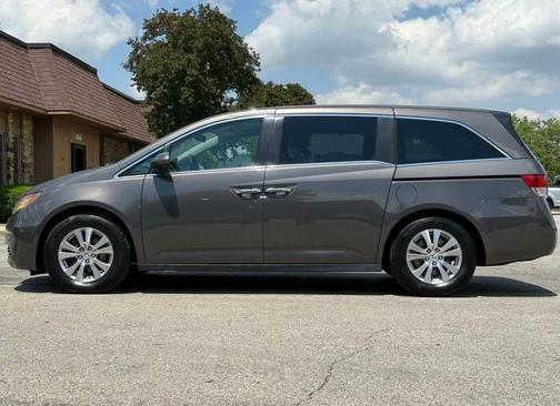 Smoky Topaz Metallic 2016 Honda Odyssey SE