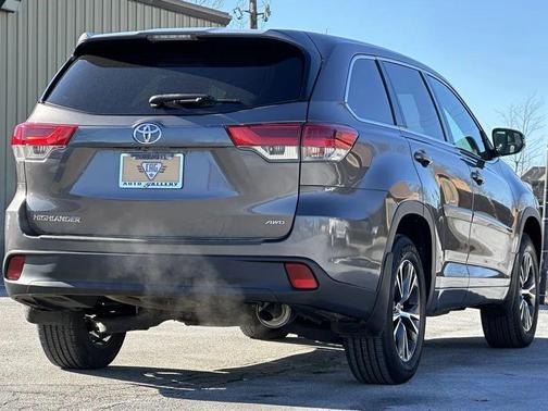 2017 Toyota Highlander LE