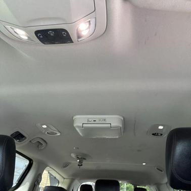 Brilliant Black Crystal Pearlcoat 2019 Chrysler Pacifica Touring L