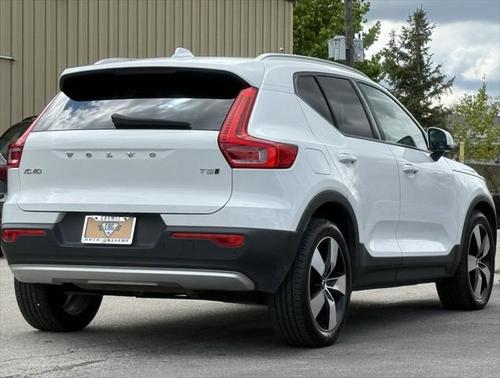 2019 Volvo XC40 T5 Momentum