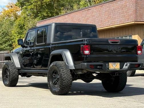 2020 Jeep Gladiator Sport