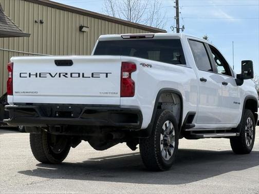 2022 Chevrolet Silverado 2500 Custom