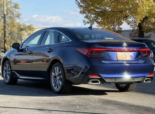 2022 Toyota Avalon XLE