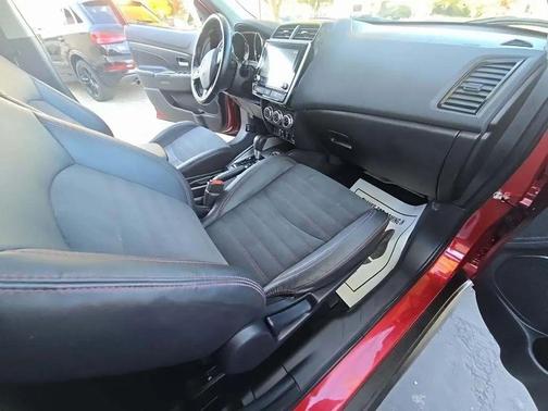 2022 Mitsubishi Outlander Sport SE