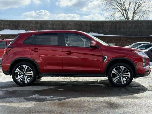 2022 Mitsubishi Outlander Sport SE
