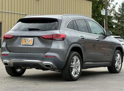 2021 Mercedes-Benz GLA 250 Base 4MATIC